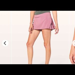 Lululemon Play off the pleats skirt size 6